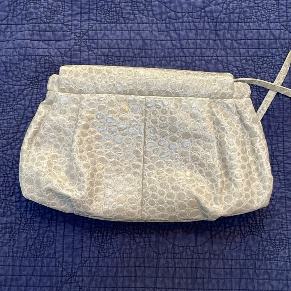 Patricia Smith Moon-Bags Milwaukee “Flapper” Embellished Pebble Textured Handbag - Picture 11 of 12